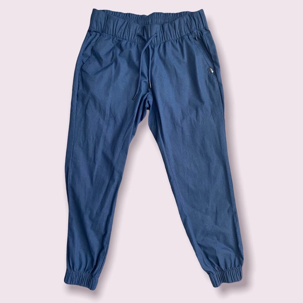 THE NORTH FACE Women’s Chambray Joggers. Size M